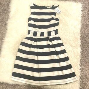 Short black and white dress